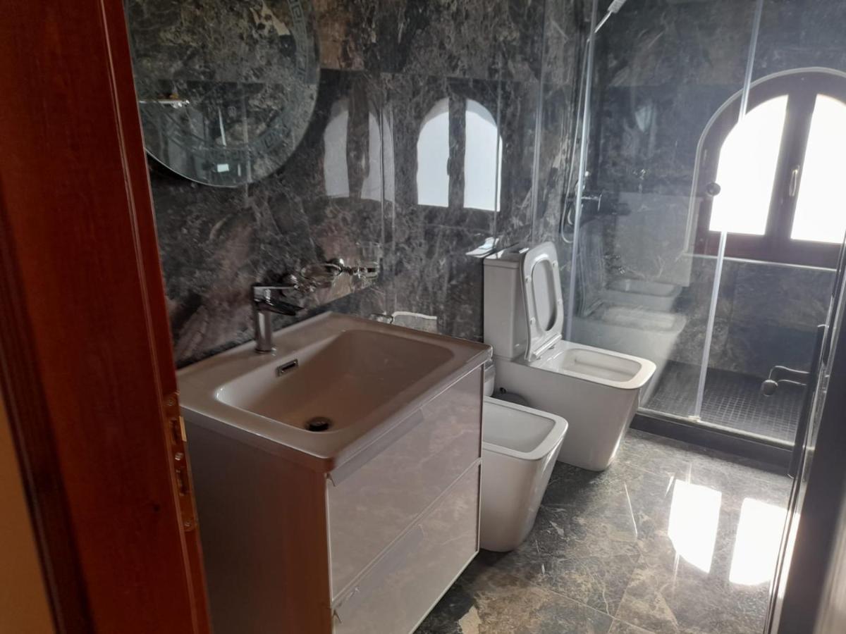 Bujtina Te Xhako Hostel Permet Ngoại thất bức ảnh